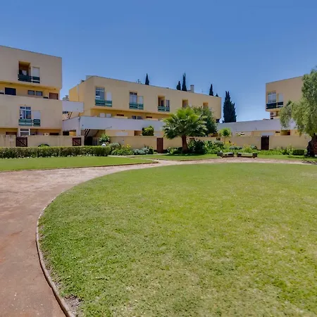 Barca Do Lago - 3 Bed. - *